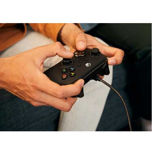 PowerA Enhanced Wired Gaming Controller for Xbox Series X/S, Xbox One, PC, Windows 10/11, Black (Officially Licensed) [video game]